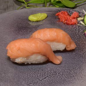 Salmon Nigiri 2pcs