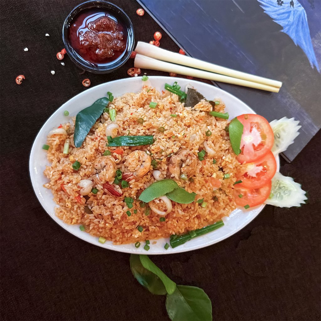 Mixed fried Rice with Basil Leaf 1:2